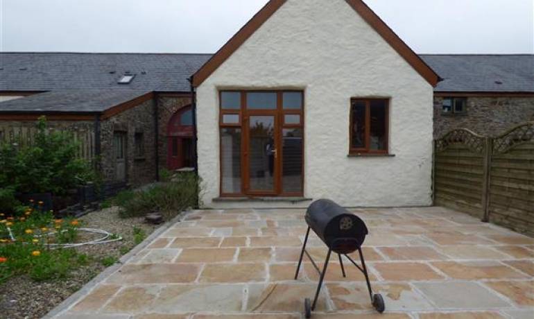 Home Farm Cottage, Crundale, Haverfordwest, Pembrokeshire (POM1000858)