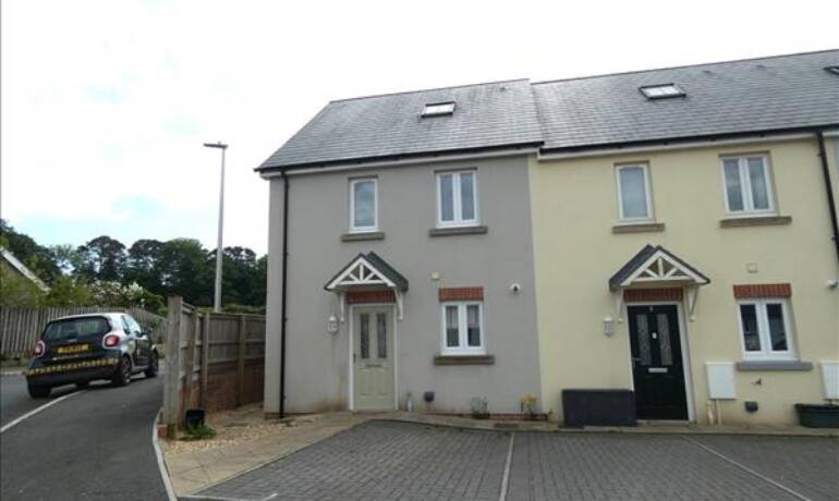 Maes Yr Orsaf, Narberth, Narberth, Pembrokeshire (POM1001235)
