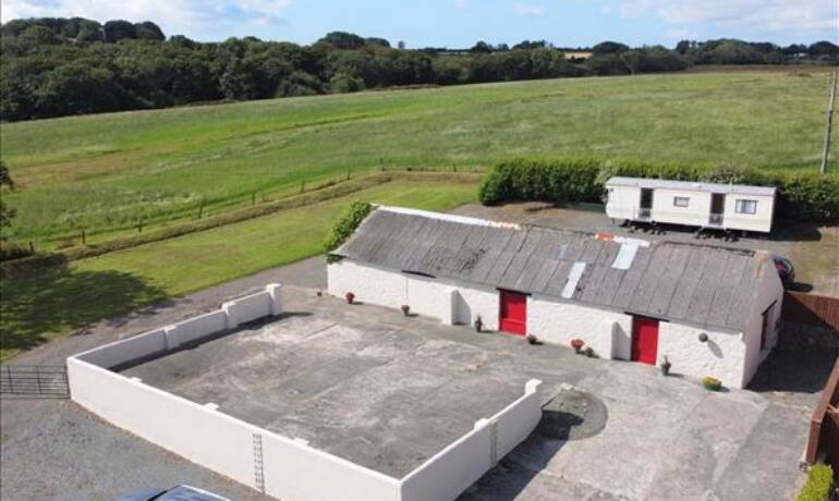 Clayston Barn, Freystrop, Haverfordwest, Pembrokeshire (POM1001656)