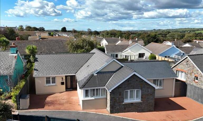Hawthorn Lane, Jameston, Tenby, Pembrokeshire (POM1001803)