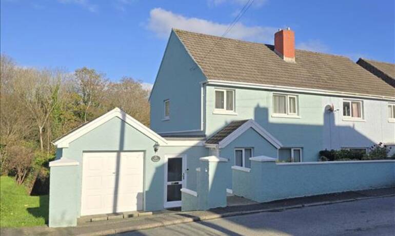 Fleming Crescent, Haverfordwest, Haverfordwest, Pembrokeshire (POM1001827)