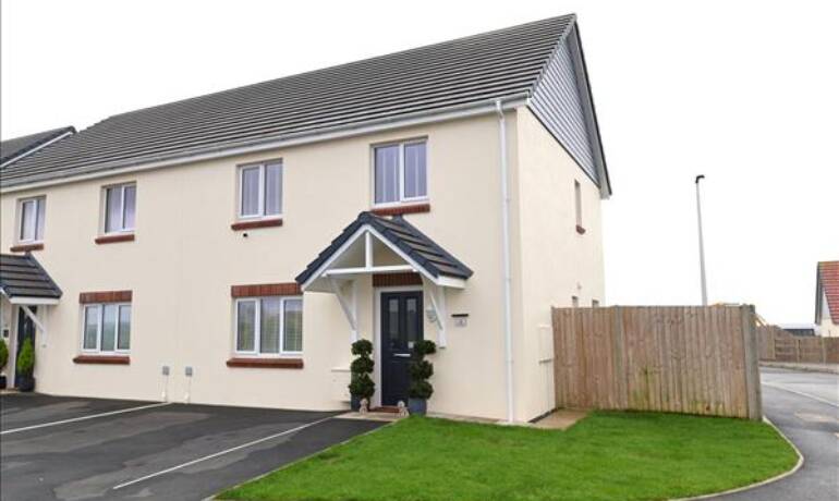 St Peters Way, Milford Haven, Milford Haven, Pembrokeshire (POM1001843)