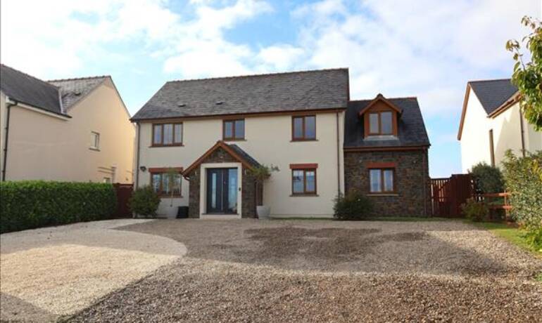 Eagles Nest, Crundale, Haverfordwest, Pembrokeshire (POM1001860)