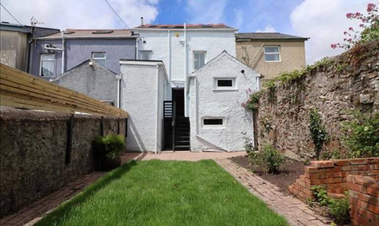 Merlins Terrace, Haverfordwest, Haverfordwest, Pembrokeshire (POM1001880)