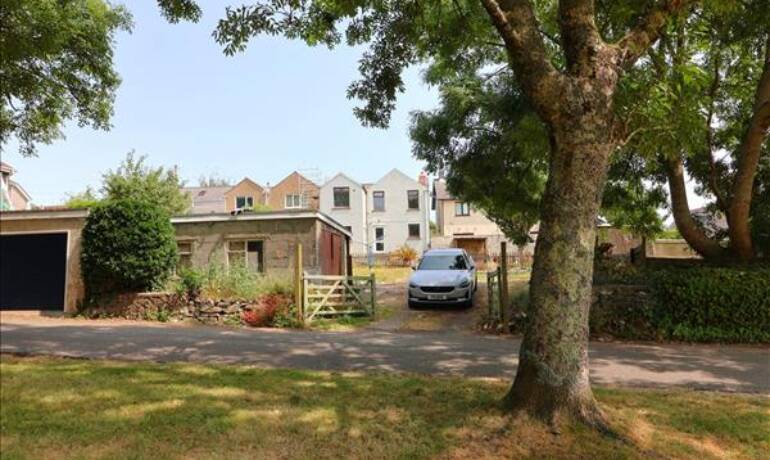 Honeyborough Road, Neyland, Milford Haven, Pembrokeshire (POM1001896)